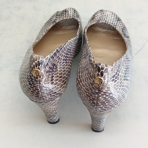 Stuart Weitzman Python snake skin Peep-toe Pumps - Picture 2 of 10